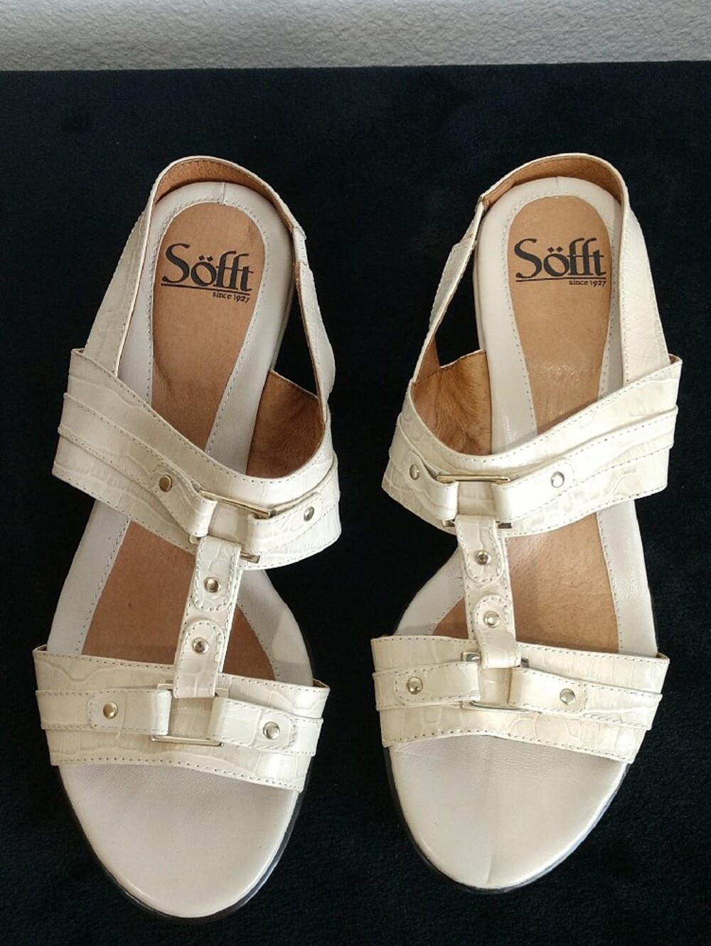Sofft Ivory-Strap Slingback Sandals - Picture 3 of 4